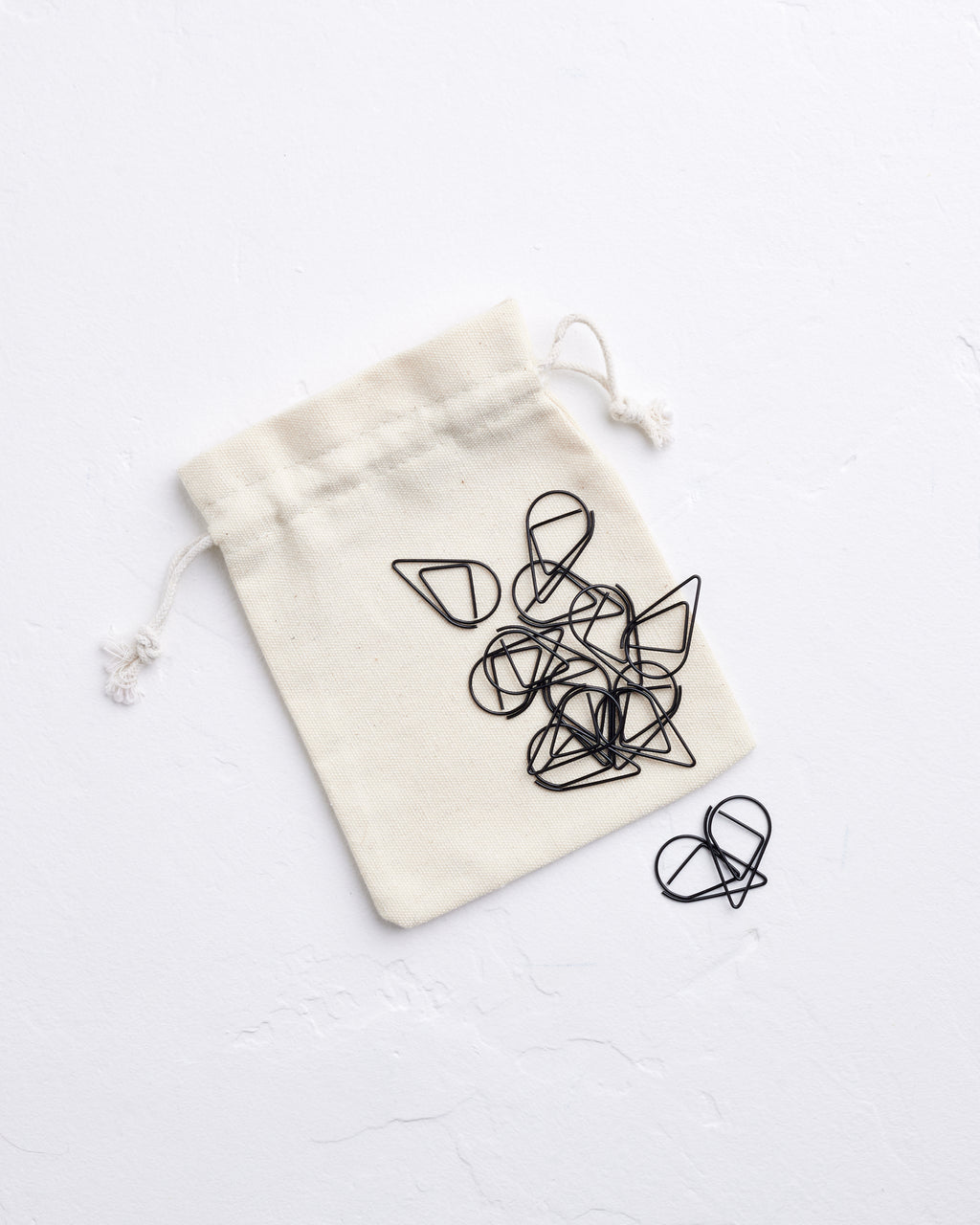 Black Tear Drop Paper Clips
