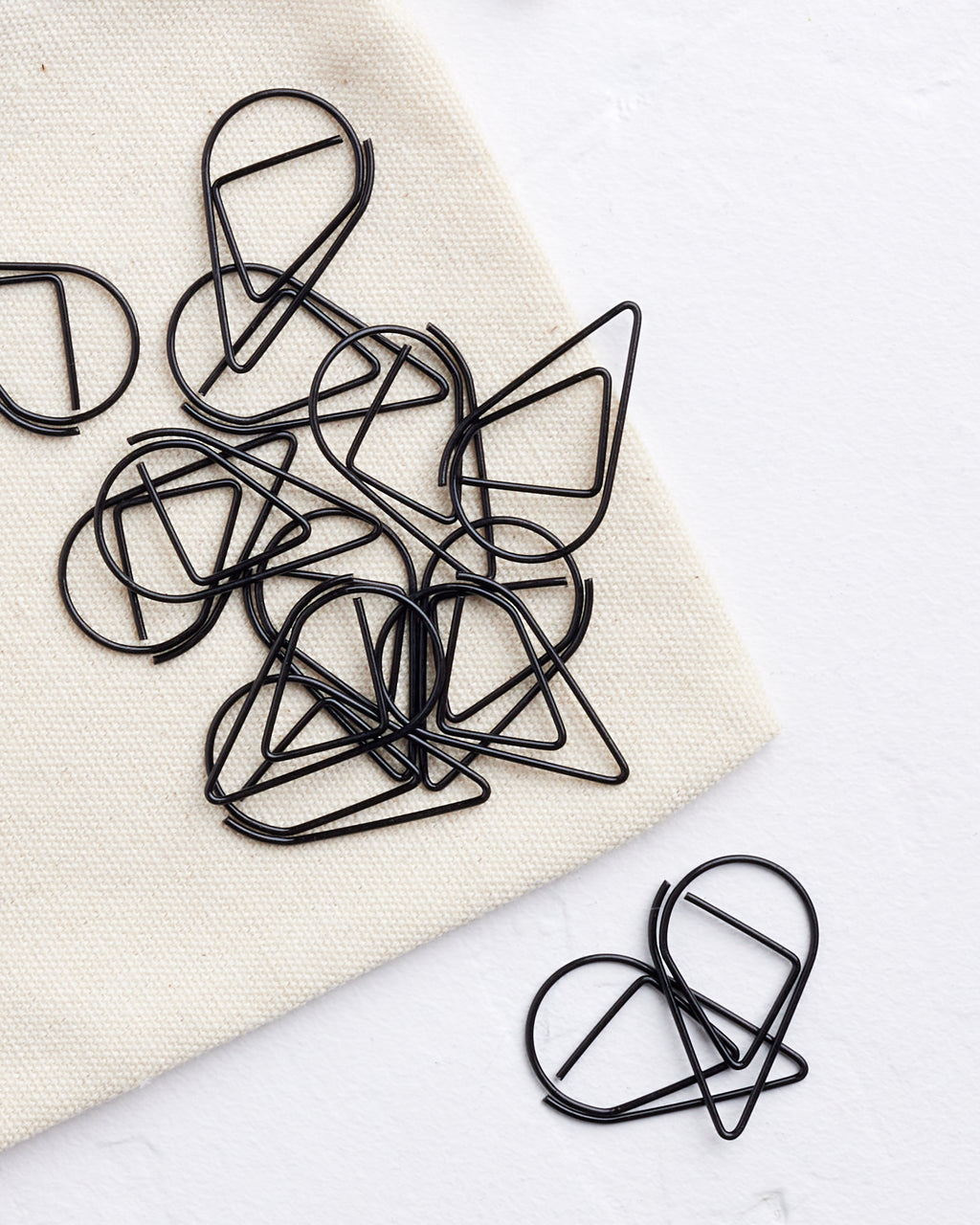 Black Tear Drop Paper Clips